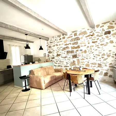 Nyaraló Charming House In With Garage And Patio Pézenas